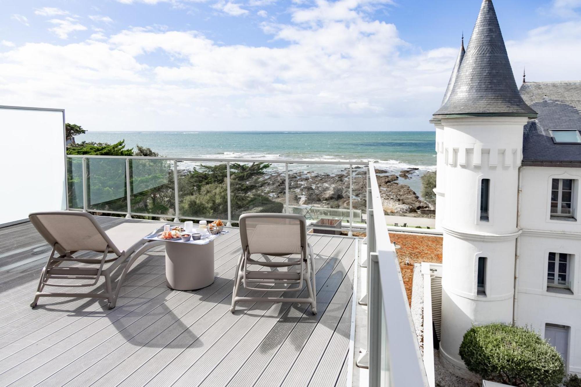 Hotel Chateau Des Tourelles - Relais Thalasso & Spa Порнише Екстериор снимка