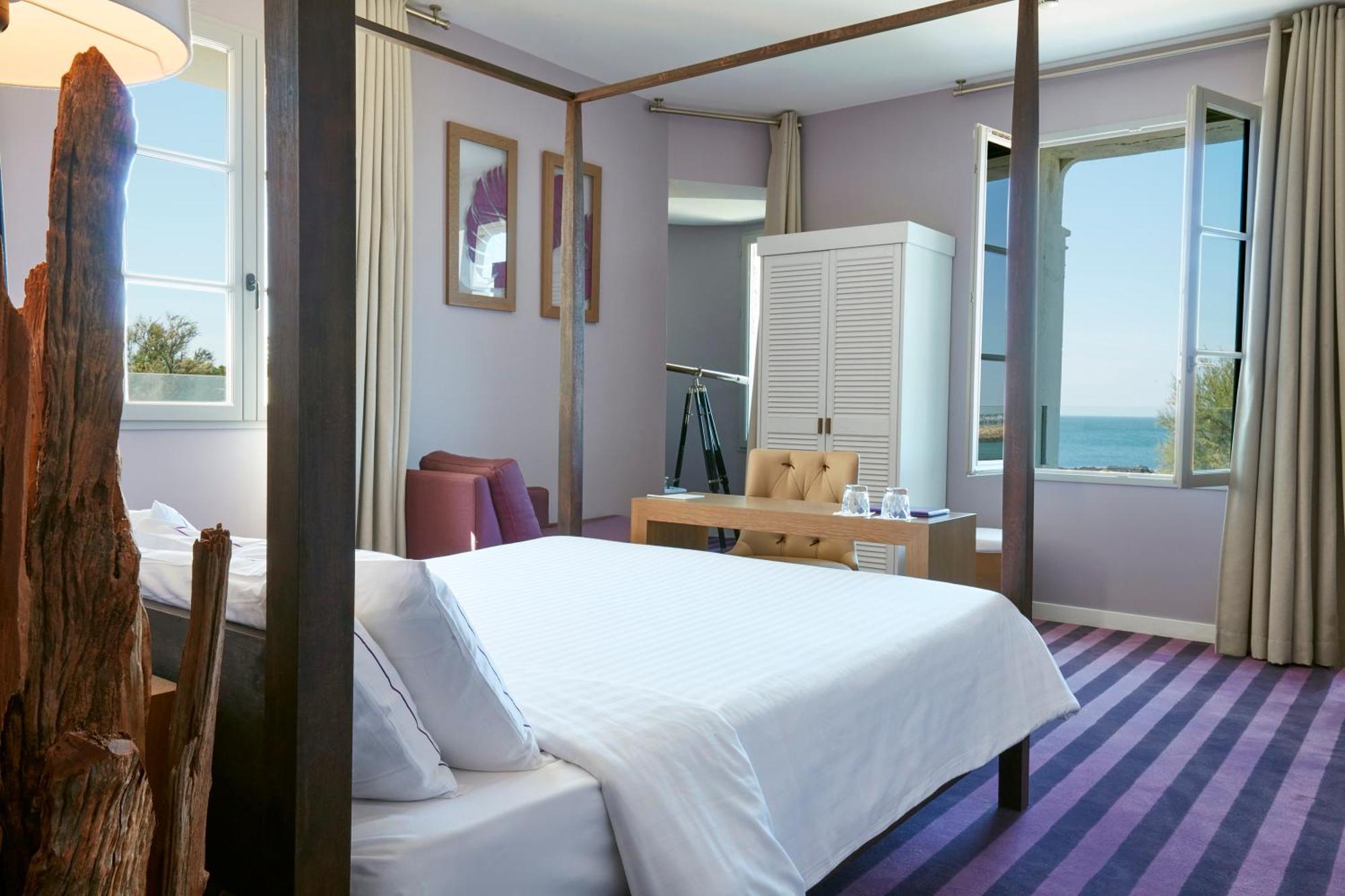Hotel Chateau Des Tourelles - Relais Thalasso & Spa Порнише Екстериор снимка