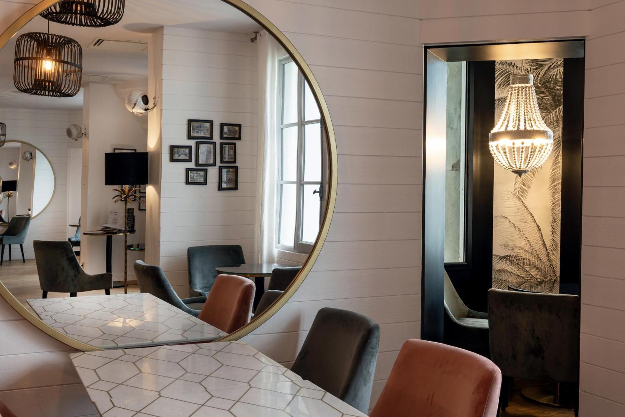 Hotel Chateau Des Tourelles - Relais Thalasso & Spa Порнише Екстериор снимка